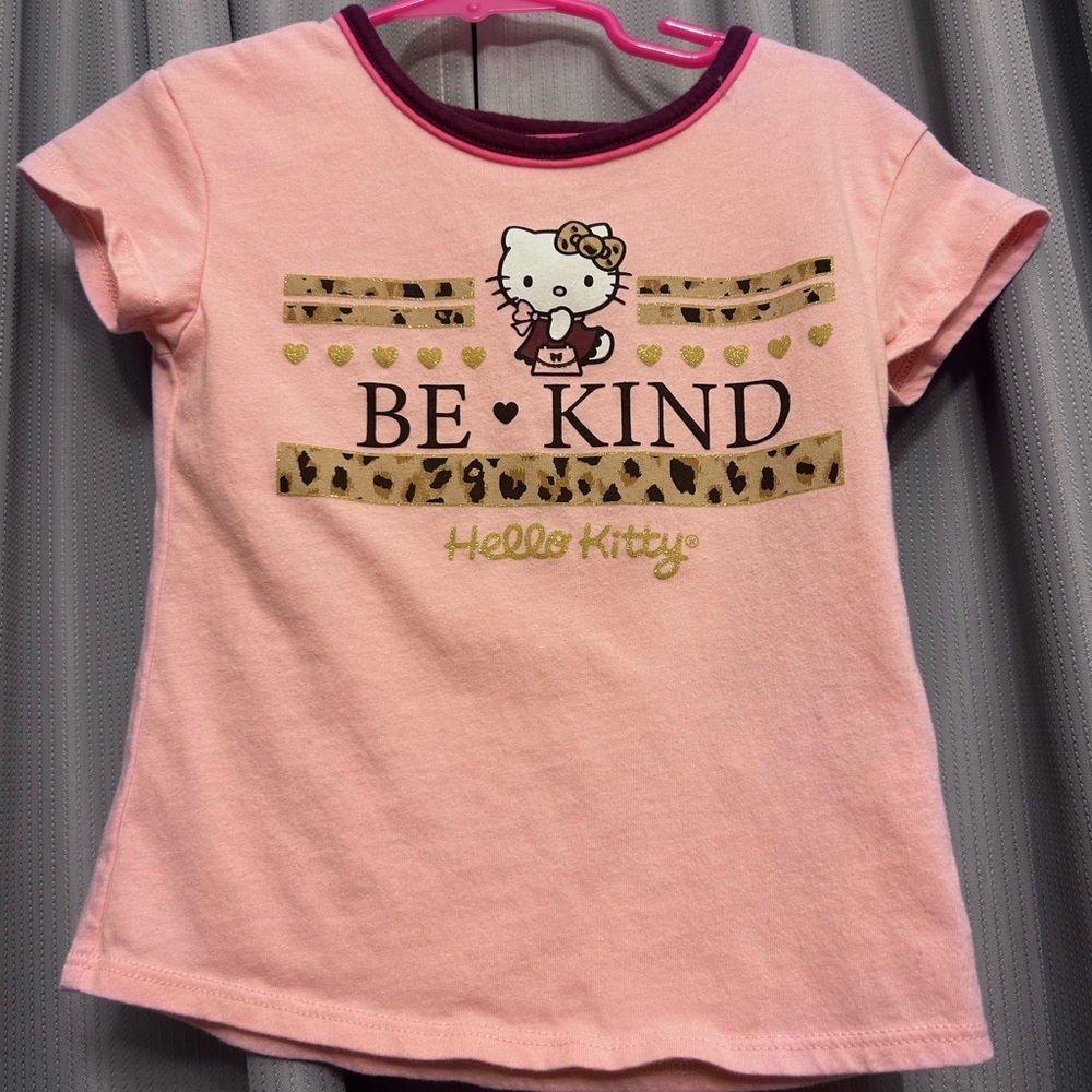 $10 2/15 
Girls size 4 Caleb 365 KIDS HELLO KITTY Short Sleeve Shirt k3